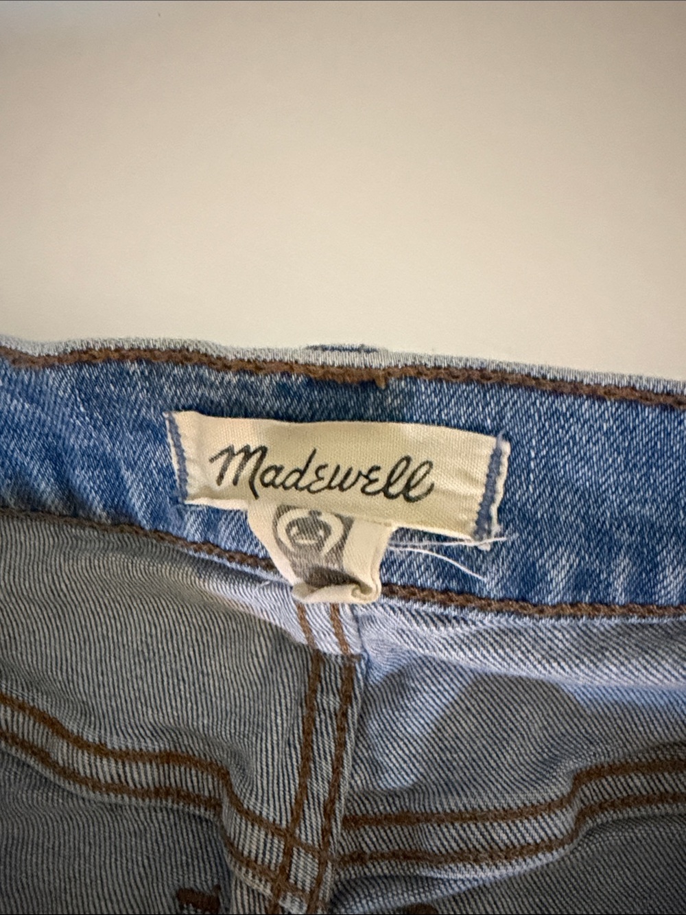 Madewell 11" High-Rise Flare Jeans in Light Wash - Picture 3 of 12